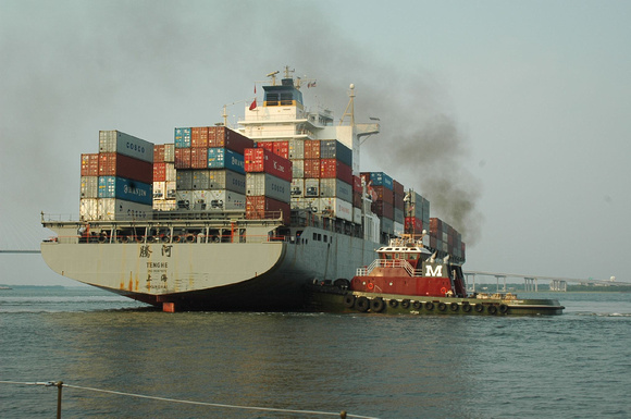 Container ship Charleston Harbor